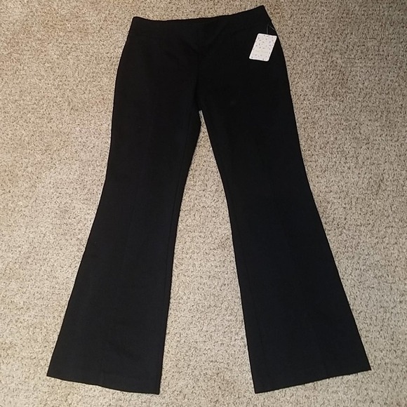 NWT FREE PEOPLE size 2, spandex black pants, $98.00 - Picture 1 of 5